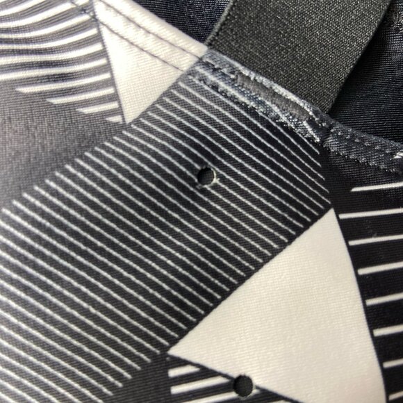 Nike Pro One-Shoulder Sports Bra – Black/White Geometric Print – Size Small - Picture 5 of 8